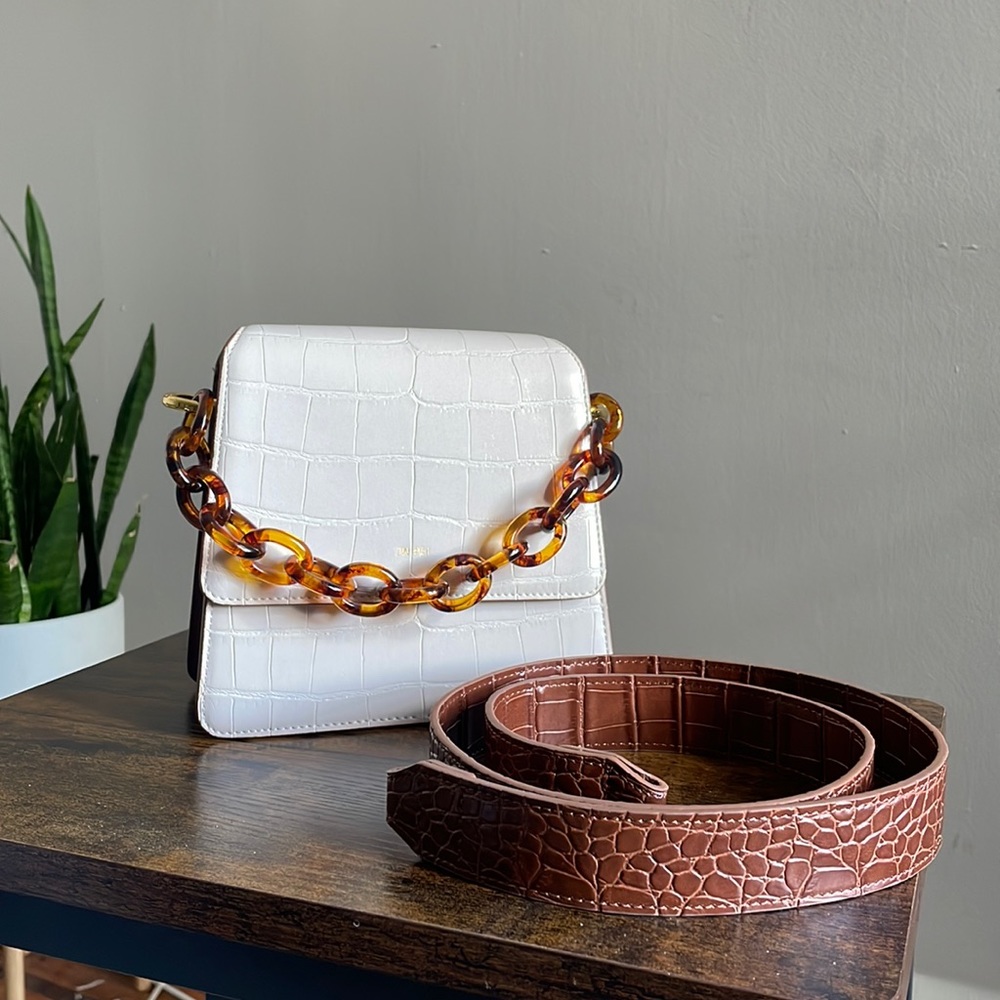 JW PEI CROSSBODY BAG